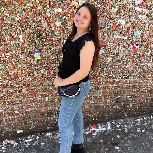 Meet your Posher, Morgan - Picture 2 of 9